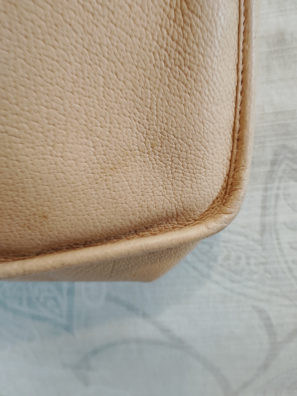 Croc-Embossed Genuine Leather Tan Crossbody Bag with Gold Turn-Lock - Picture 6 of 9